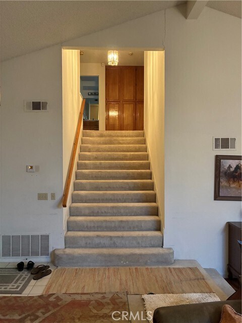 Building Photo - 674 Radbury Pl