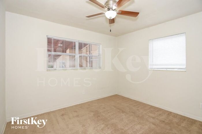 Building Photo - 6505 Flagler St