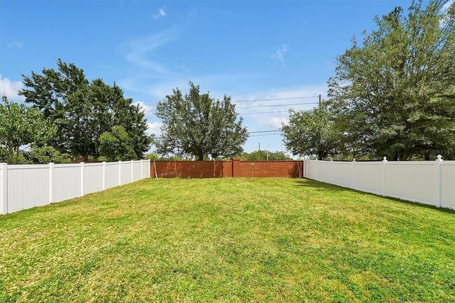 Building Photo - 9046 Edenshire Cir