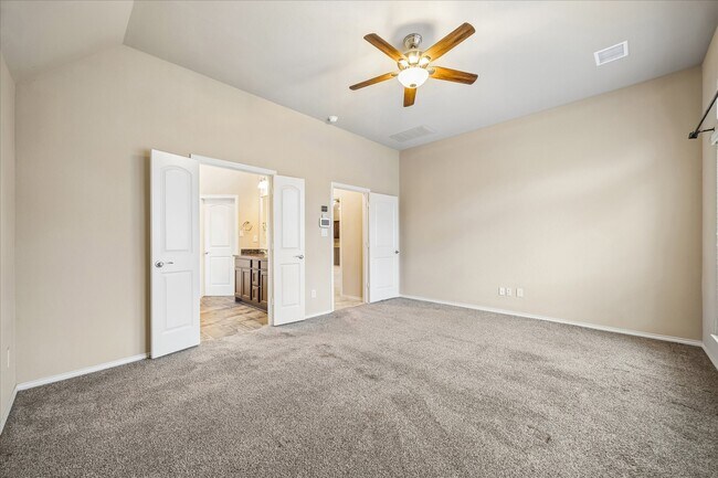 Building Photo - 2919 Rivermist Ln