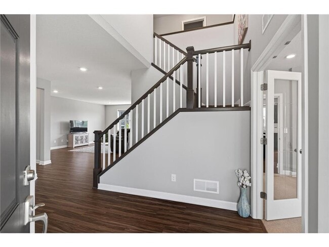 Building Photo - 1559 Edgebrook Ln