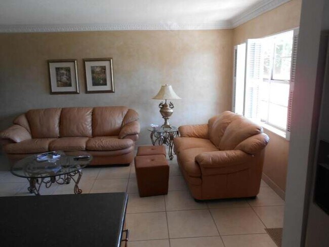 Building Photo - 2871 N Ocean Blvd