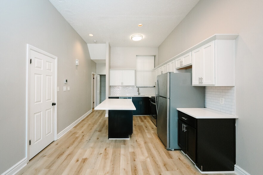 Building Photo - 1419 N Franklin St