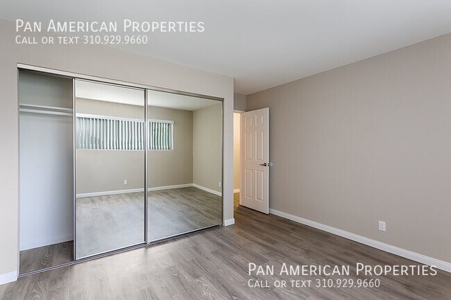 Building Photo - 13919 Coteau Dr