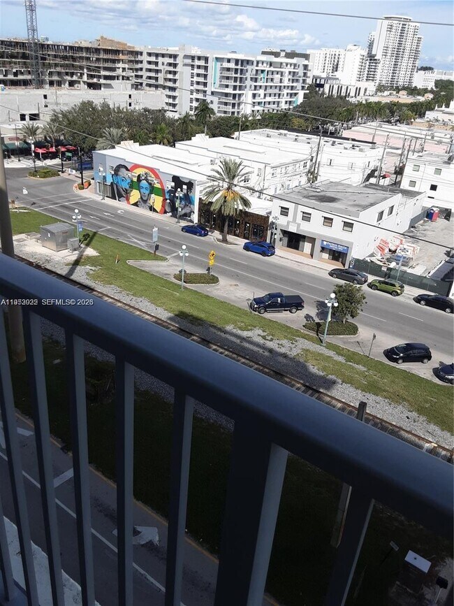 Building Photo - 140 S Dixie Hwy