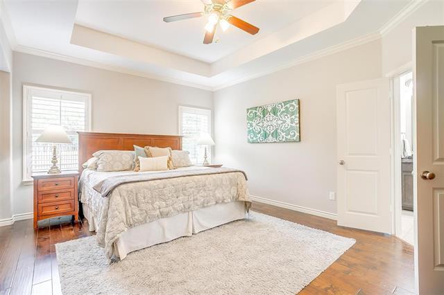 Building Photo - 13704 Southern Oaks Dr