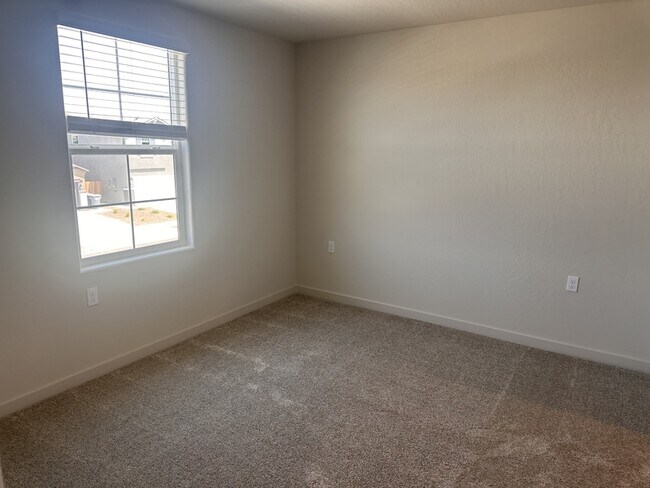 Building Photo - 4638 Athena Dr