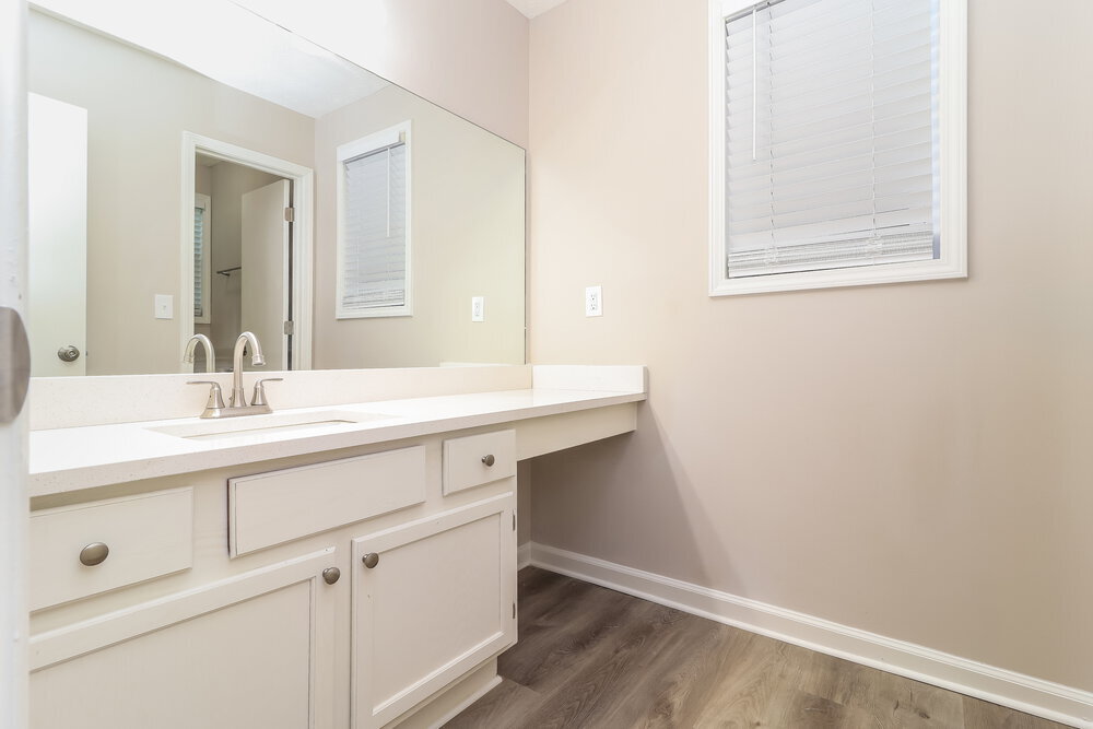 Building Photo - 3510 Shelly Dr NW