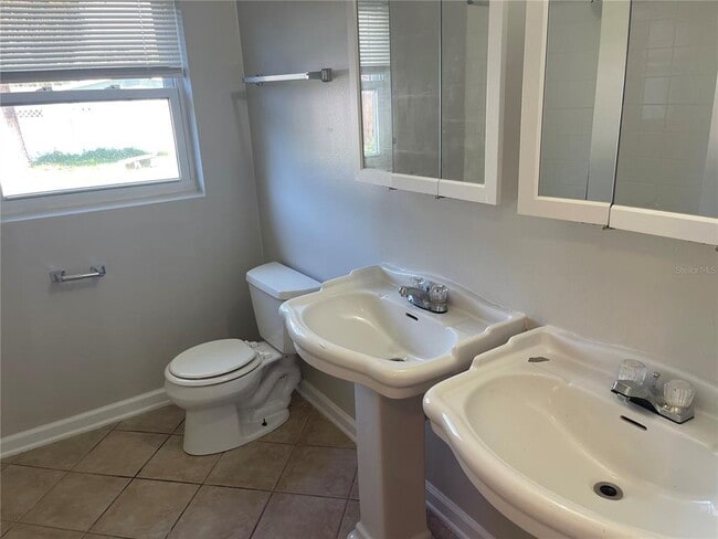 Building Photo - 1844 Bayshore Blvd