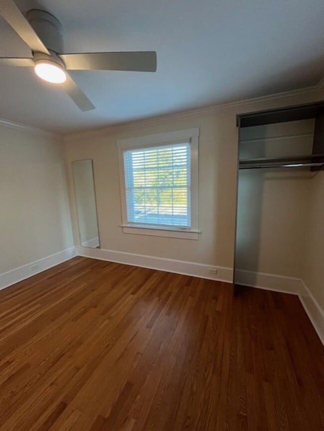 Building Photo - Beautifully Updated House in Forest Hills!