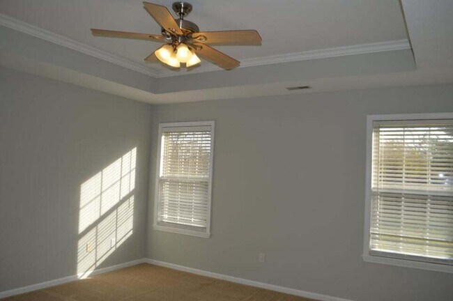 Building Photo - 808 Shakertown Way