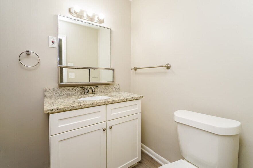 Building Photo - 367 Lady Guinevere Way