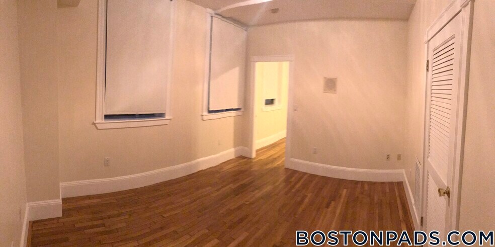 Building Photo - 12 Dean Rd