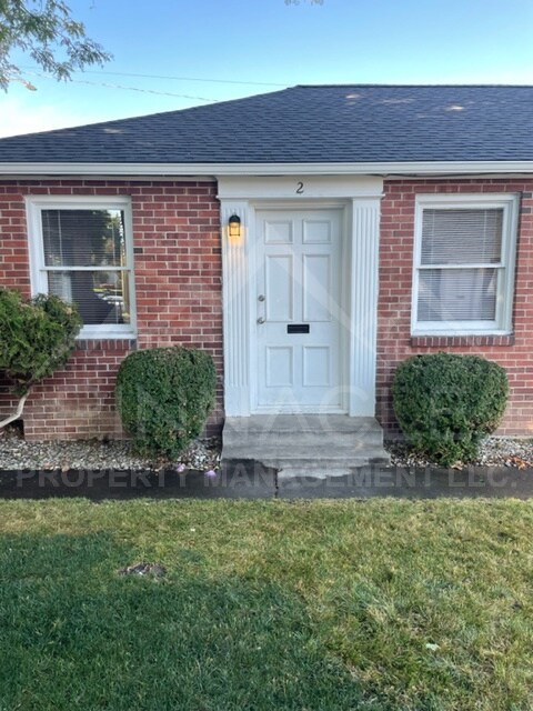 Building Photo - 31 Chicago Ave