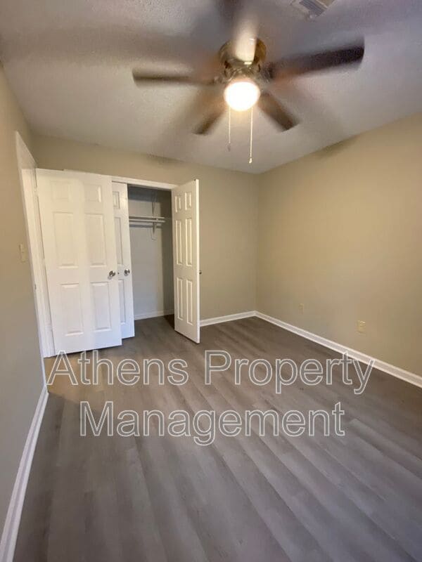 Building Photo - 187 Shoemaker Ct