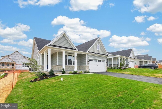 Building Photo - 1422 Gilray Dr