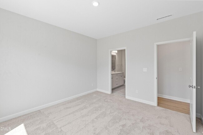 Building Photo - 1205 Bell Heather Rd