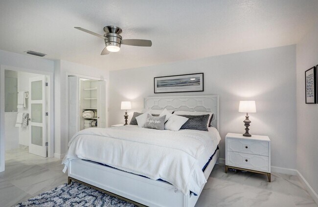 Building Photo - 6 Lexington Ln E