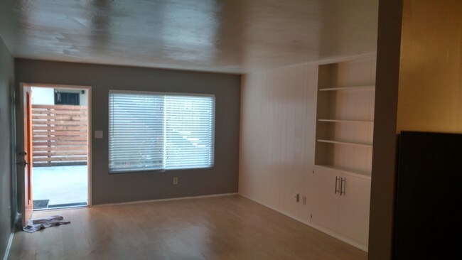 Building Photo - 4135 Utah St