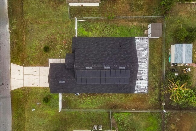 Building Photo - 460 Martigues Dr