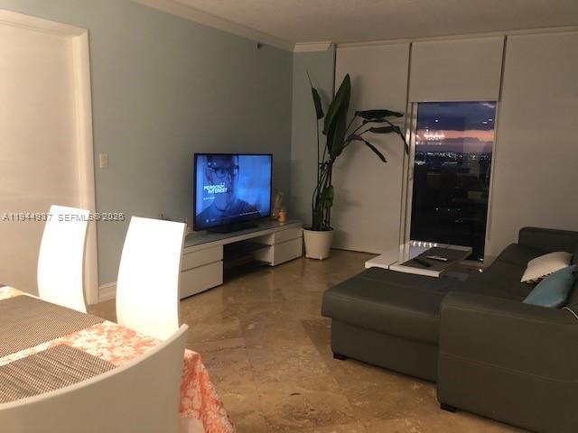 Building Photo - 1800 S Ocean Dr