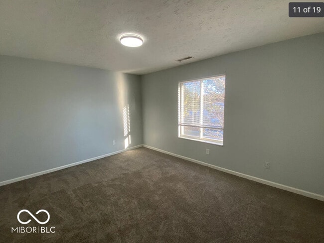 Building Photo - 628 Mountain Pine Dr