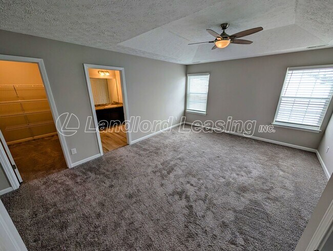 Building Photo - Stunning 5-Bedroom Home in Northpointe Estates with Finished Basement