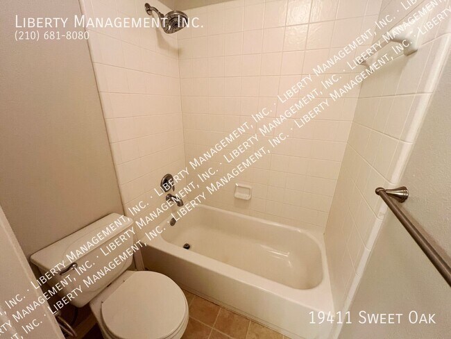 Building Photo - 19411 Sweet Oak