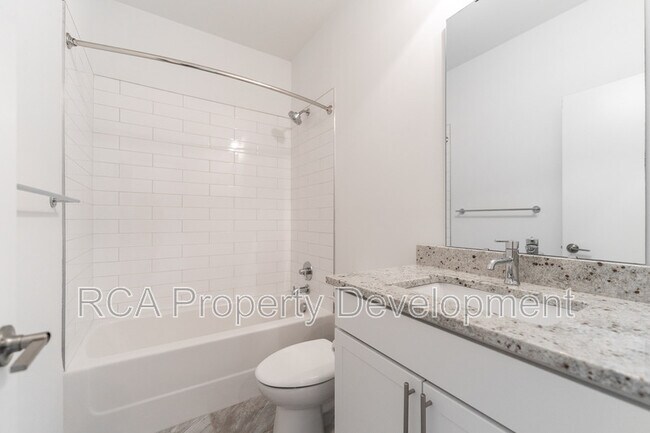 Building Photo - 616 Pomeroy St