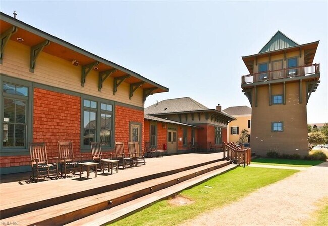Building Photo - EAST BEACH