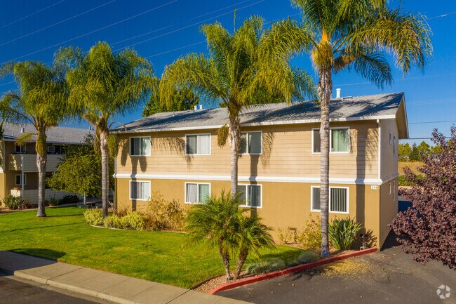 Primary Photo - Rinconada Court Apartments