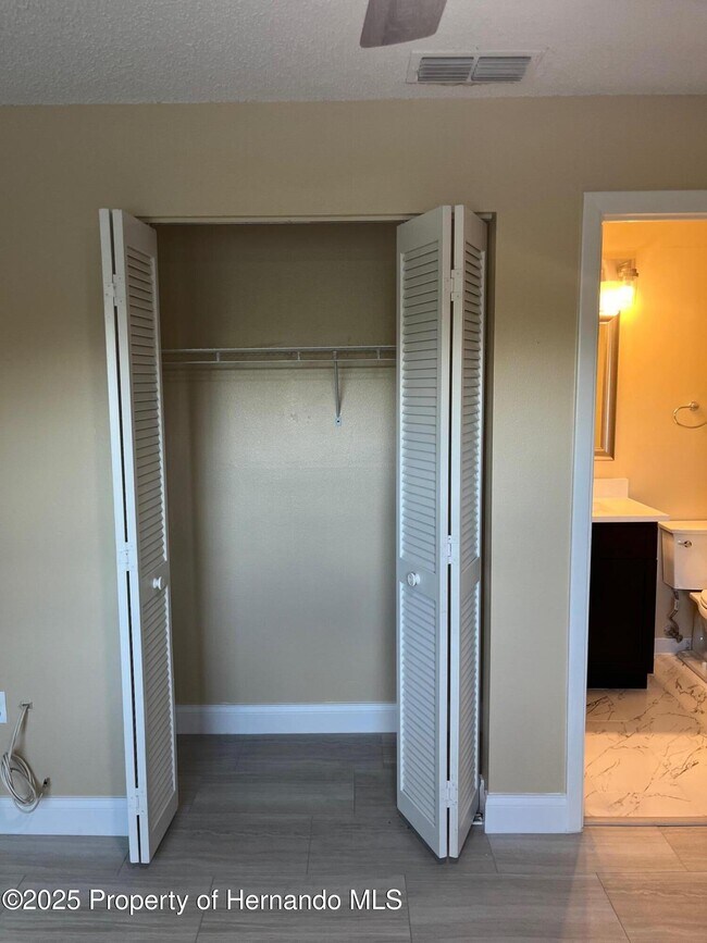 Building Photo - 12474 Drayton Dr