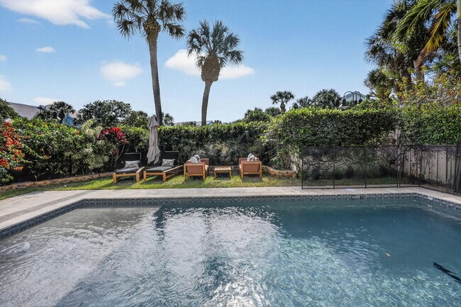 Building Photo - 3069 Mainsail Cir