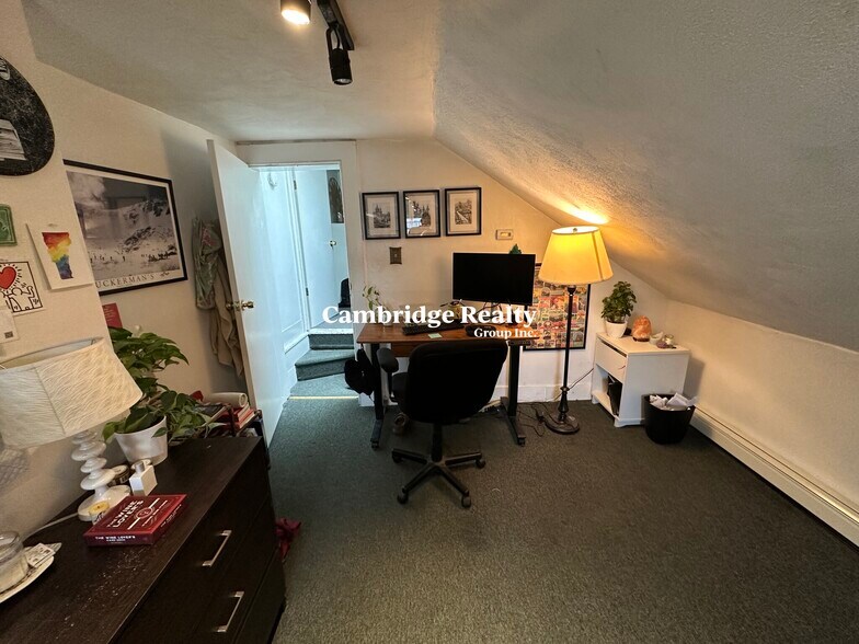 Building Photo - 16 Tremont St