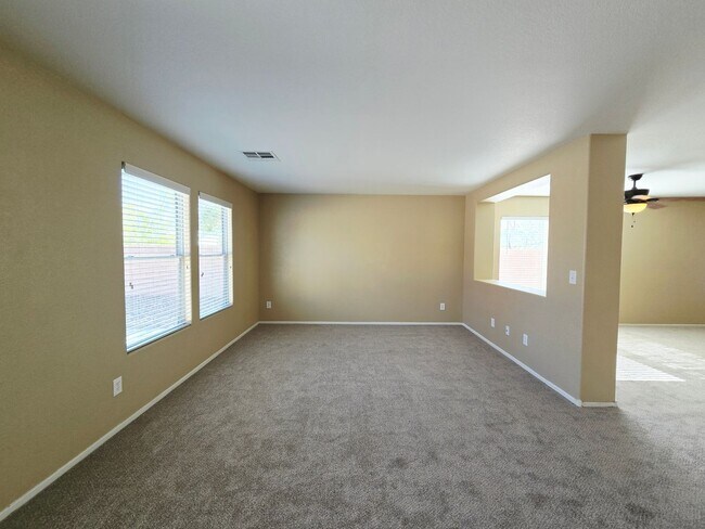 Building Photo - ACCEPTS SECTION 8 - BEAUTIFUL MUST SEE 3BD/2BA IN SOUTHWEST