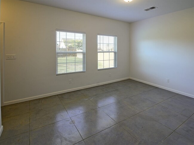 Building Photo - Built in 2019. 4 beds, 2.5 bath home with easy access to 51 and 385.