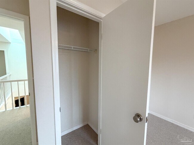 Building Photo - 4221 Brookside Dr