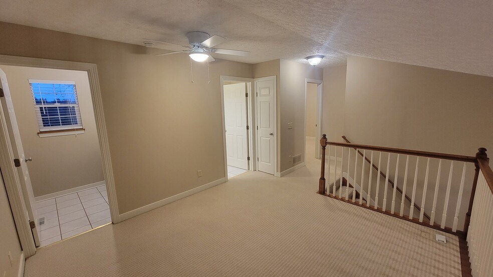 Building Photo - 2158 Kenyon St. N.E.