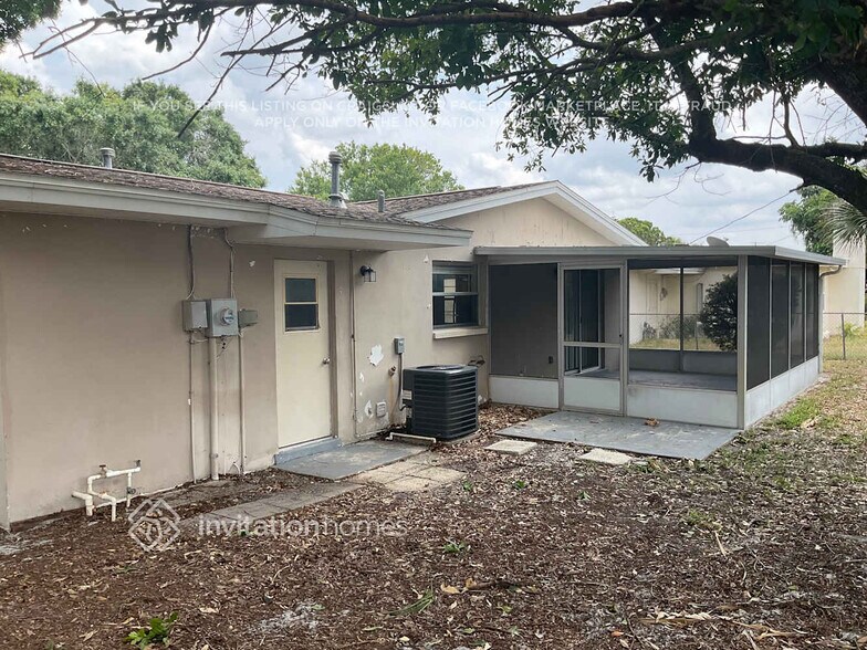 Building Photo - 568 Ironwood Dr