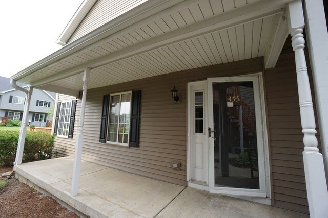 Primary Photo - 455 Village Creek Dr