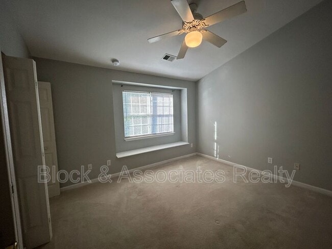 Building Photo - 3712 Winborne Ln