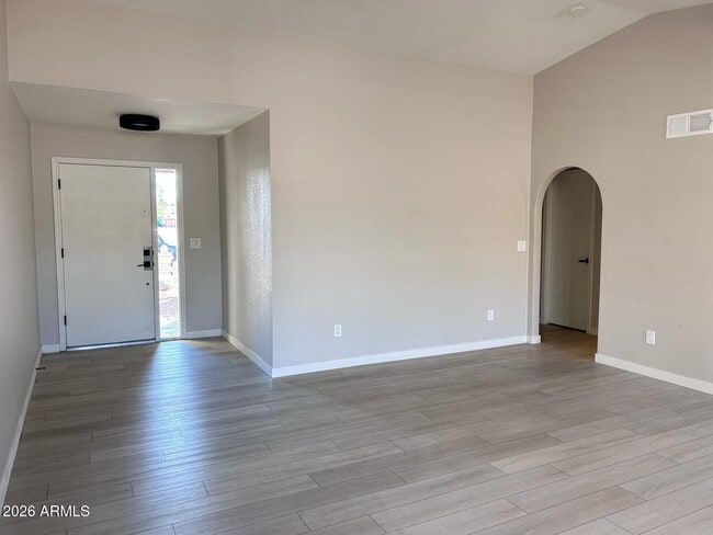 Building Photo - 6221 E Gelding Dr