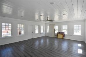 Building Photo - 802 Orange St