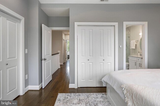 Building Photo - 4023 New Hampshire Ave NW