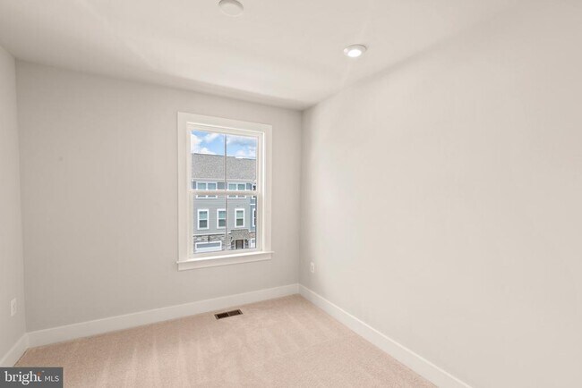 Building Photo - 10512 Hinton Wy