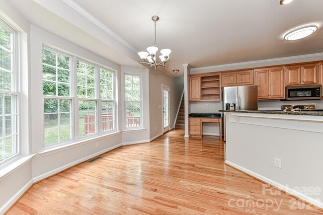 Building Photo - 10415 Blackstock Rd