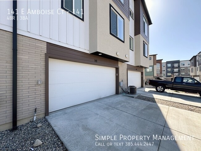 Building Photo - 141 E Amboise Ct