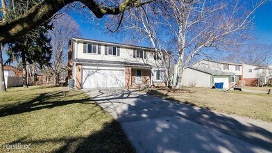 Building Photo - 2884 Hawks Ave