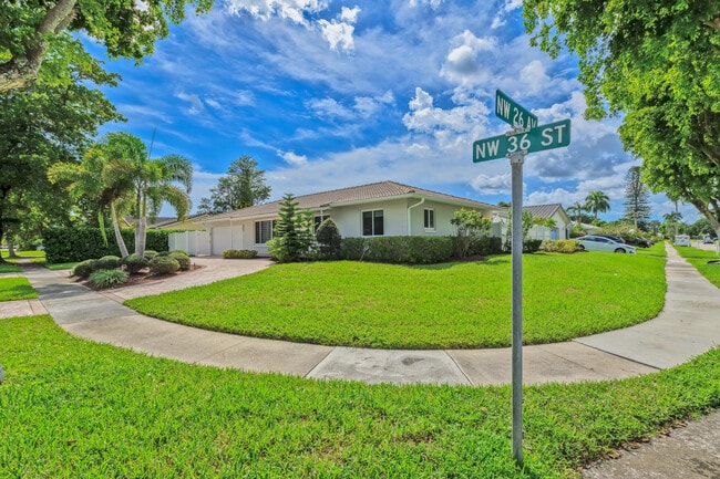 Building Photo - 2598 NW 36th St