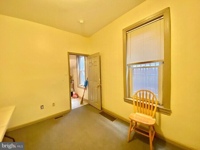 Building Photo - 2037 N Carlisle St